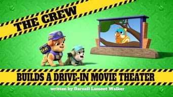 A Turma Constrói um Cinema ao Ar Livre!