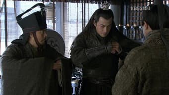 Lü Bu é derrotado em batalha e busca abrigo sob Liu Bei